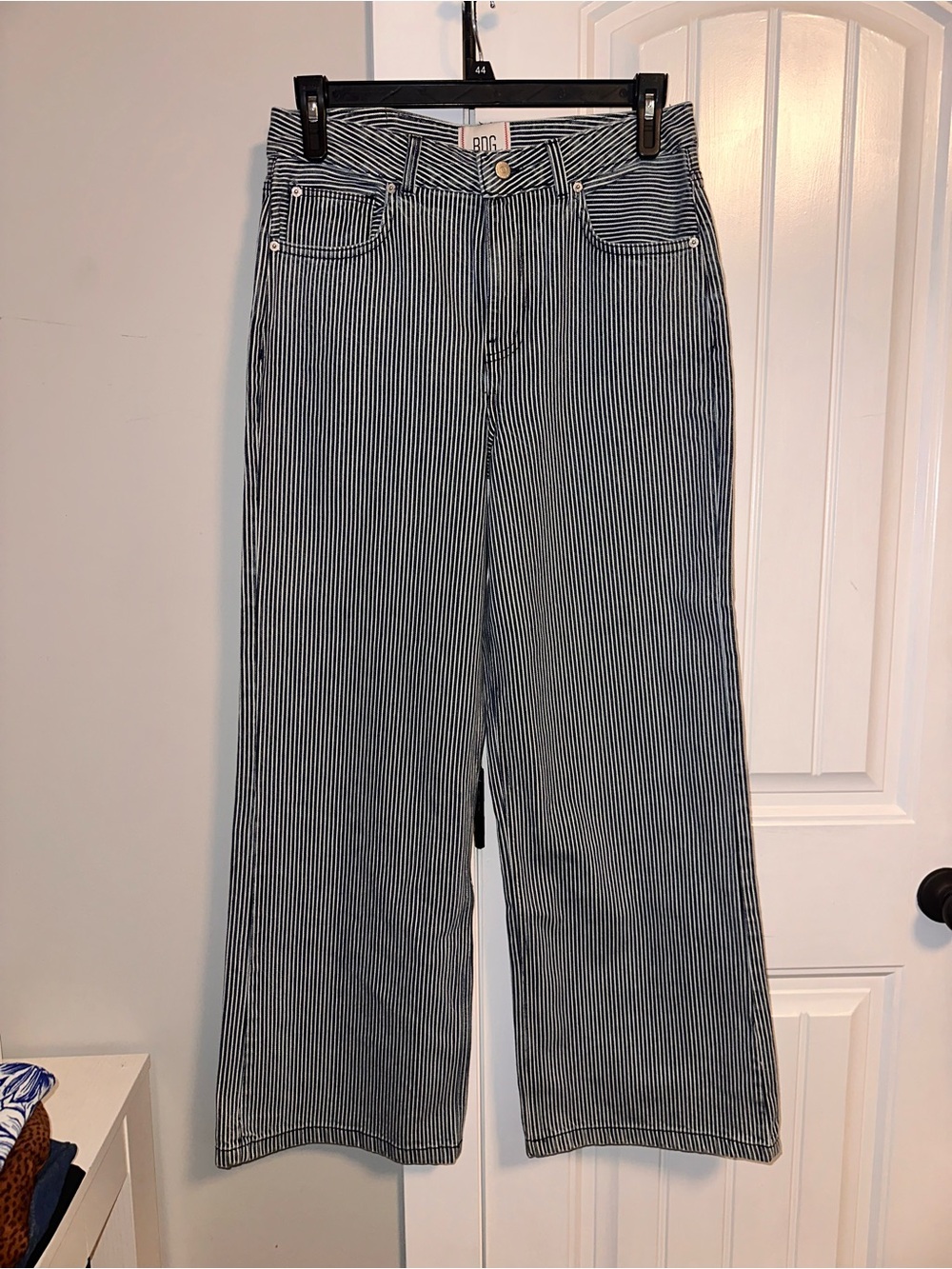 BDG Size 29 Women's High-Rise Wide Leg Jeans in Blue & White Stripe - Picture 2 of 13